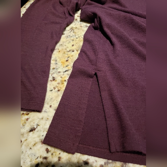 🧑🎄10/10🧑🎄Denver hayes long sleeve top - Picture 3 of 3